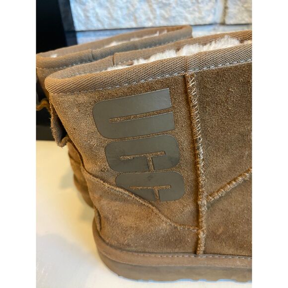 Cozy Tan Suede Ankle Boots - Picture 8 of 8